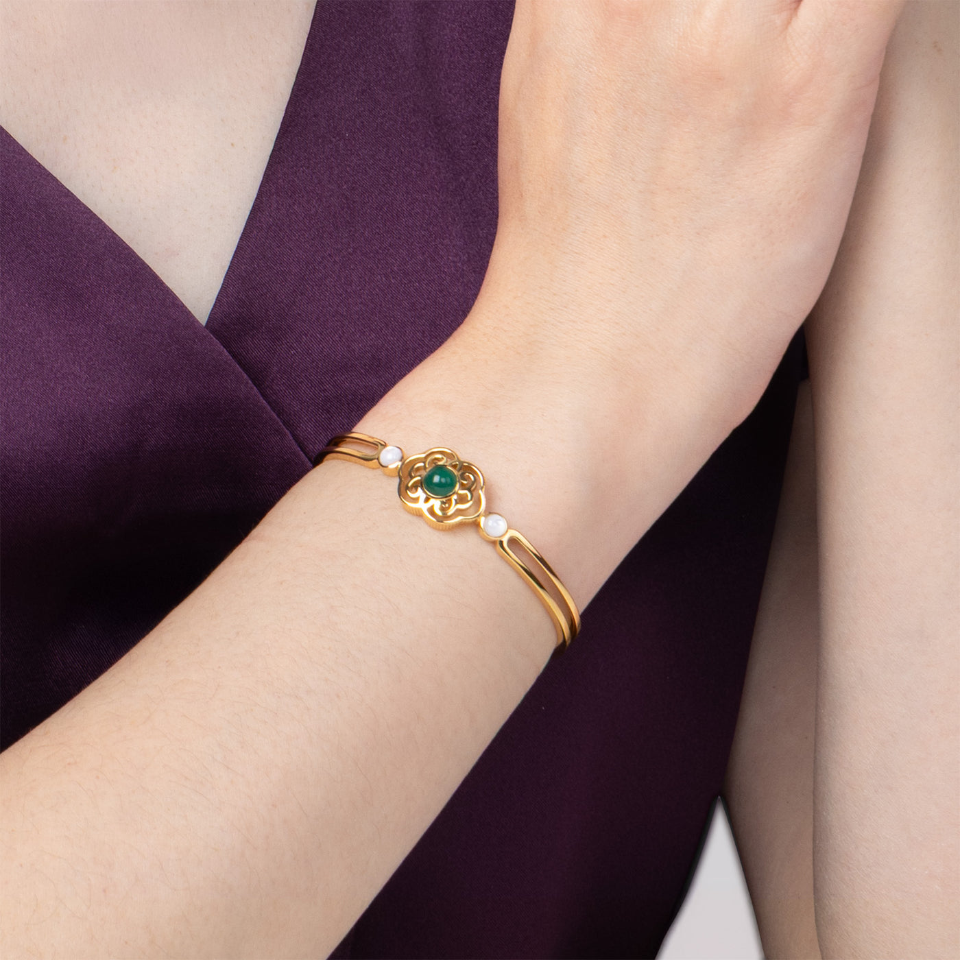 Blissful Ruyi Bangle Green Agate | Shen Yun Collections