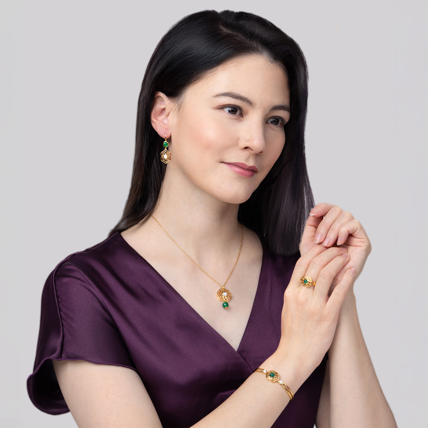 Blissful Ruyi Bangle Green Agate | Shen Yun Collections