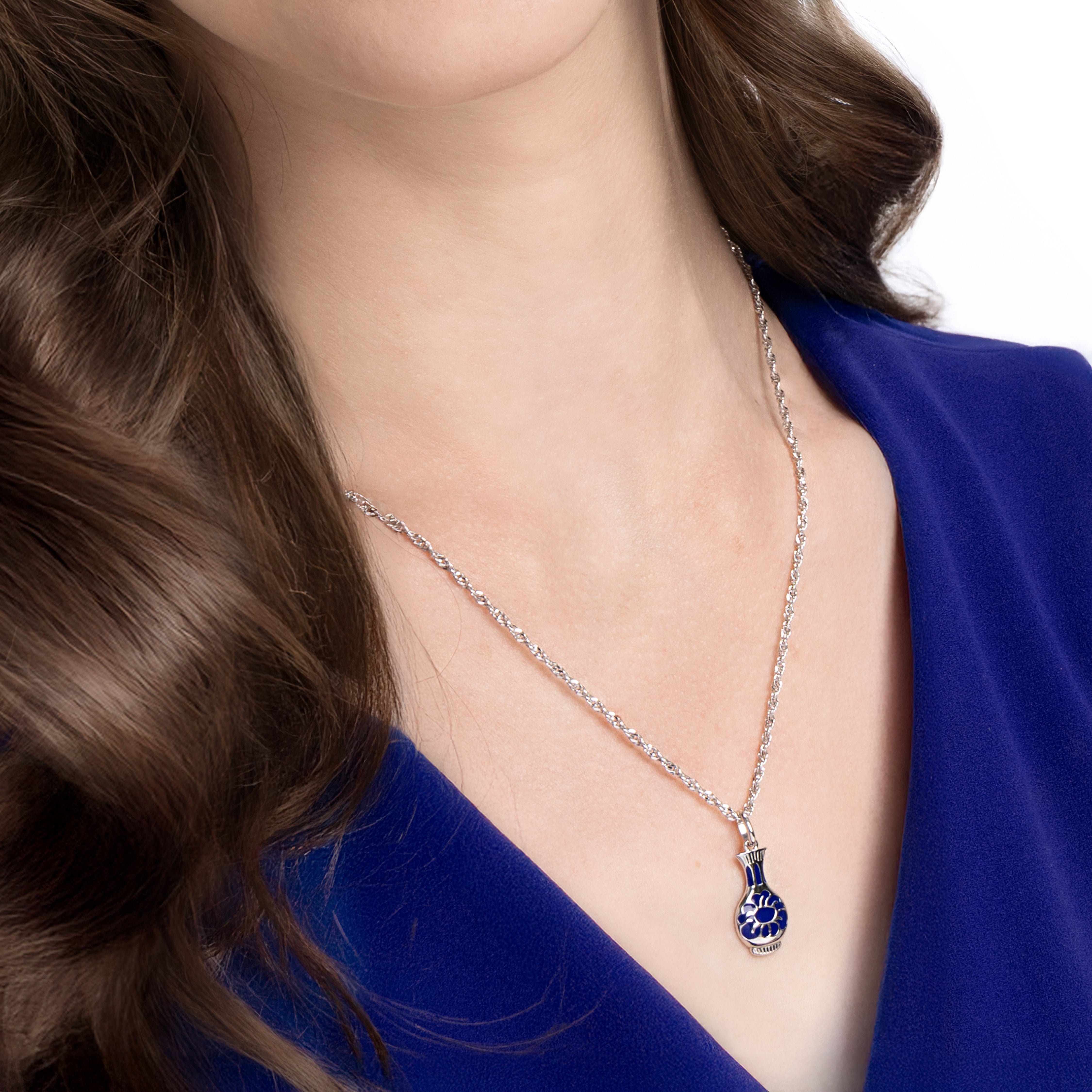 Porcelain Grace Charm Silver | Shen Yun Collections