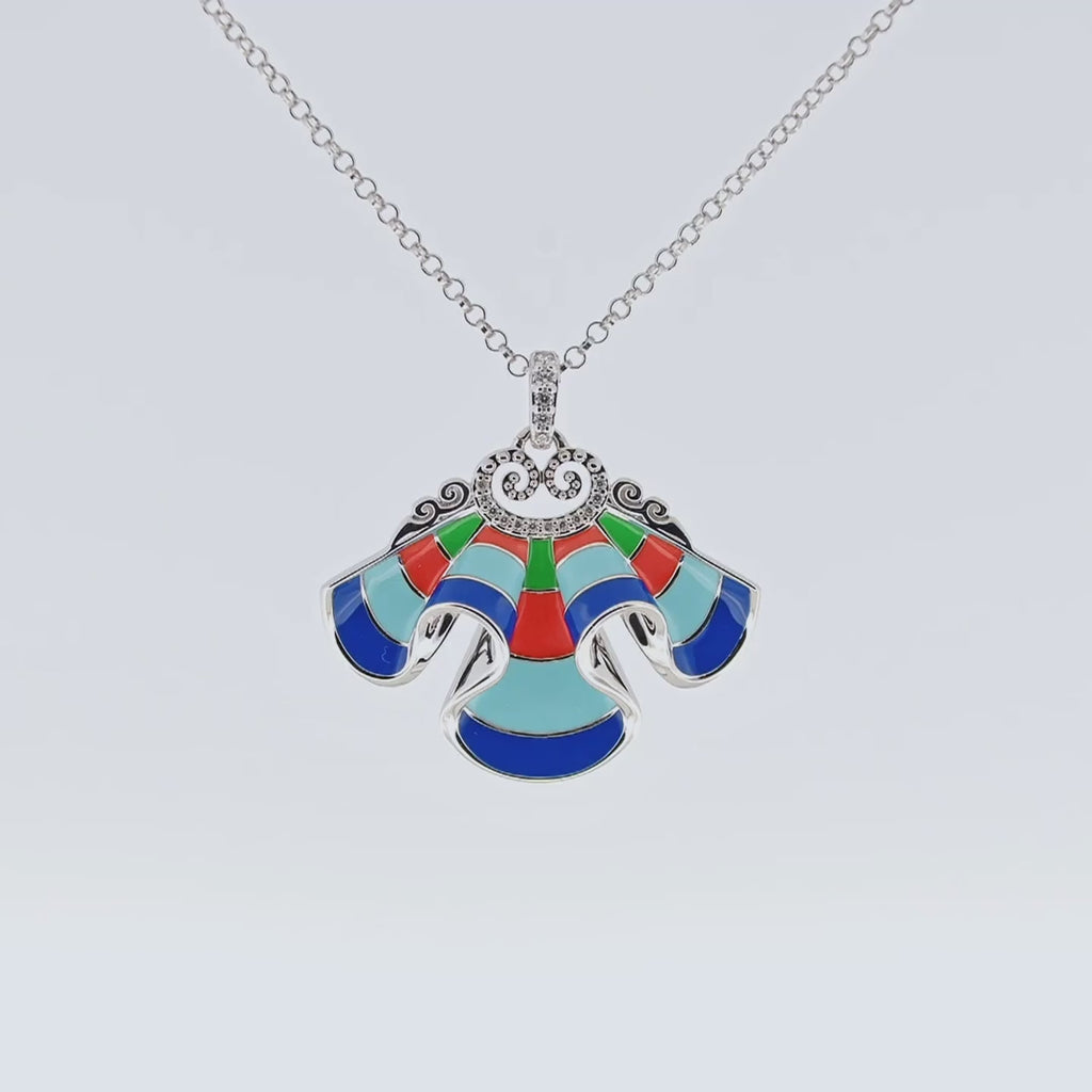 The Elegance of the Yi Necklace Blue