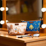 Lantern Grace Pouch Beige Blue Life Style Image 2 | Shen Yun Collections
