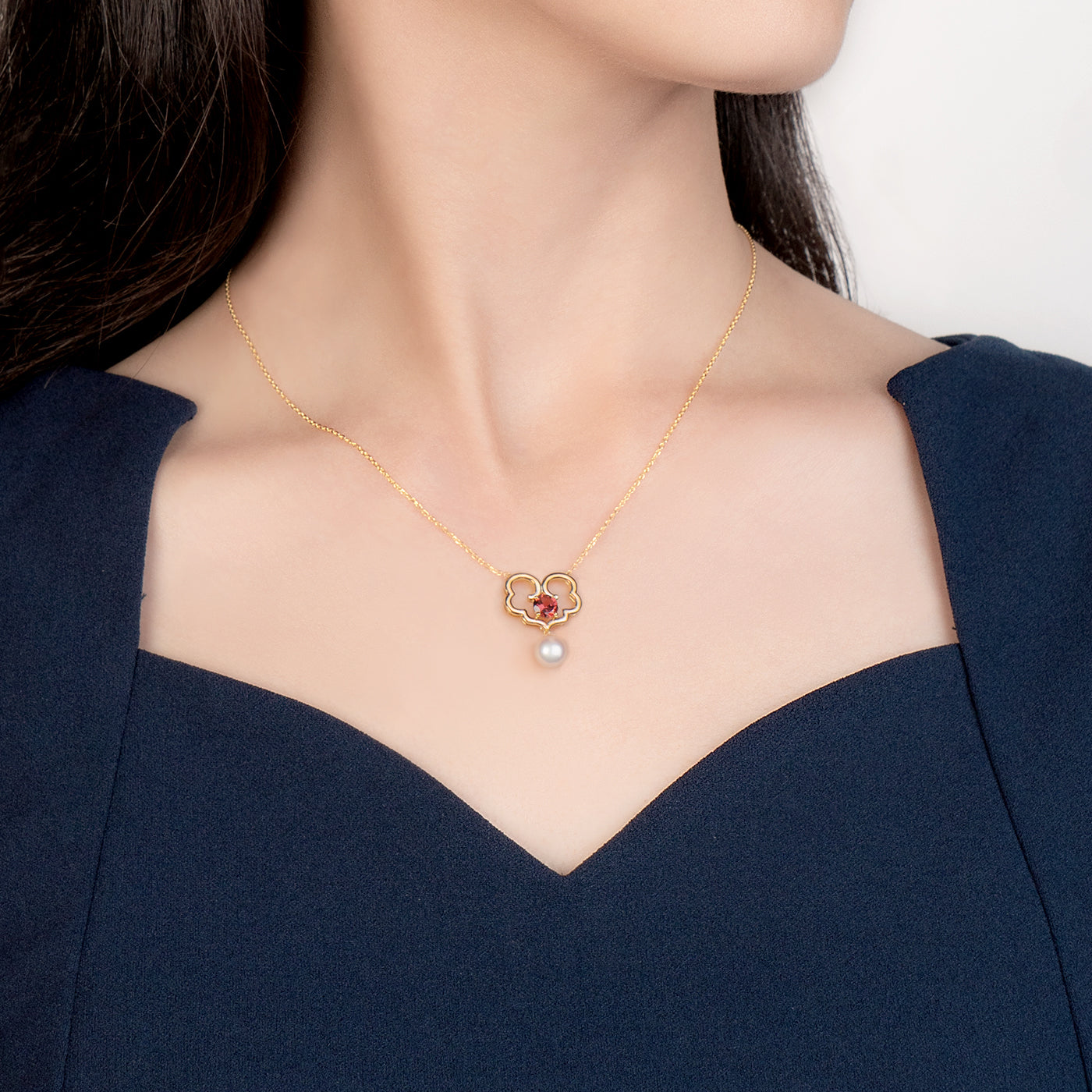 The Timeless Blessings Necklace 18kt Yellow Gold with Spessartite