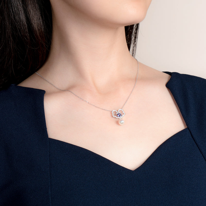 The Timeless Blessings Necklace 18kt White Gold with Tanzanite and Diamond Model | Shen Yun Collections 