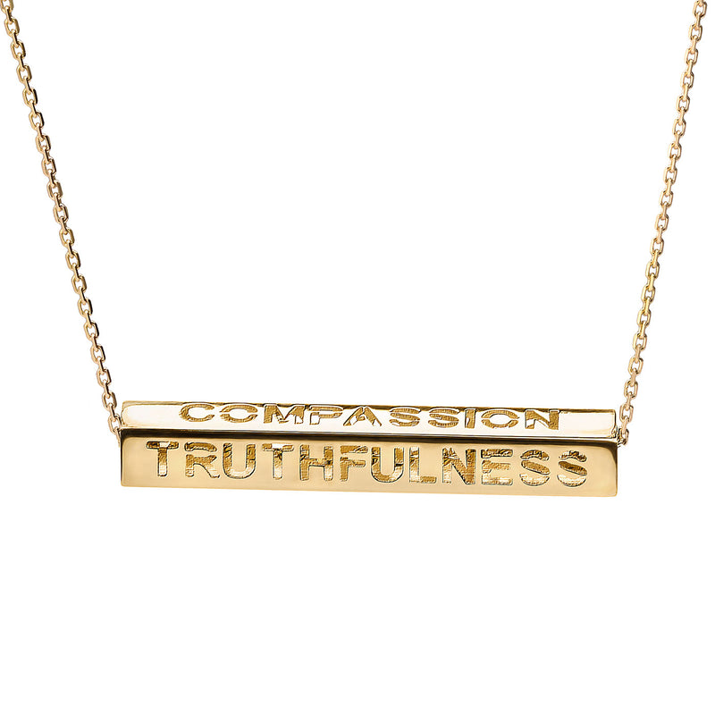 Zhen Shan Ren Elegant Virtues Necklace 14kt Yellow Gold Pendant Closeup Front View | Shen Yun Collections